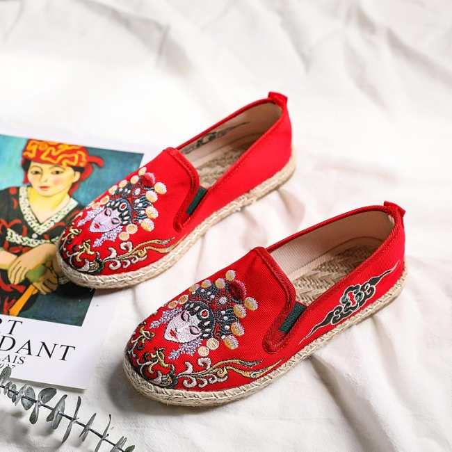 Beijing Cloth Low Sole Shoes Traditional Embroidered Embroidery - 1