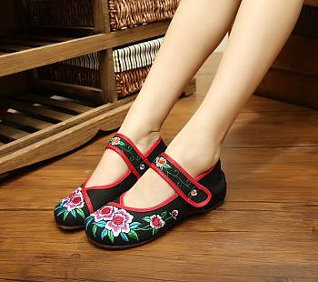 Beijing Cloth Low Sole Shoes Antique Black Red