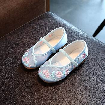 Canvas shoes embroidered 