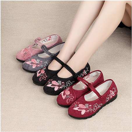 Chinese Style Embroidery Soft Sole Shoes For Women - 1