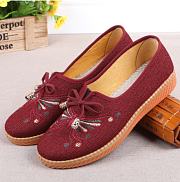 Soft-soled canvas shoes for mothers, middle-aged and elderly women's shoes with embroidered flowers - 2